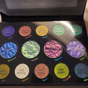Danessa Myricks Lightwork Volume IV Transcendence Palette